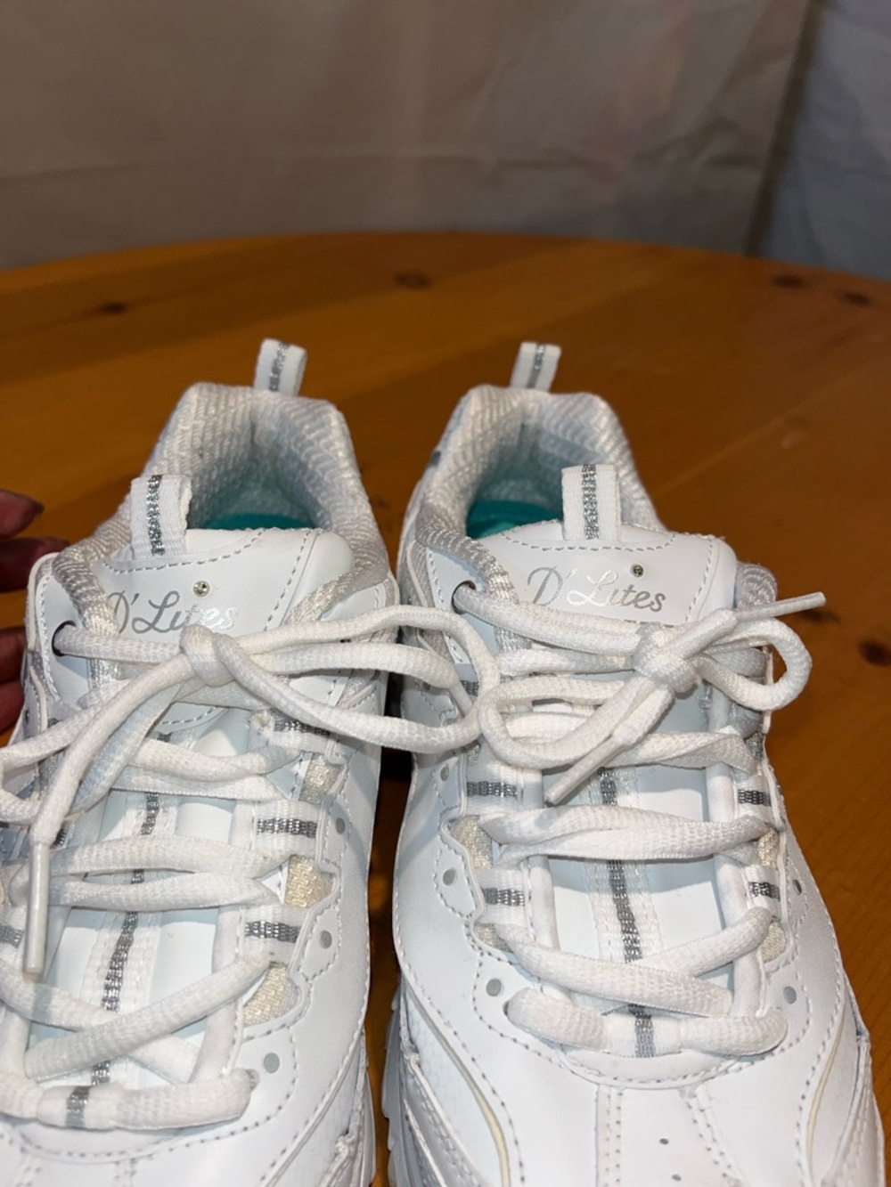 Skechers D’Lites White Women's Wide Fit Air Cooled Memory Foam Sneakers - Picture 6 of 8